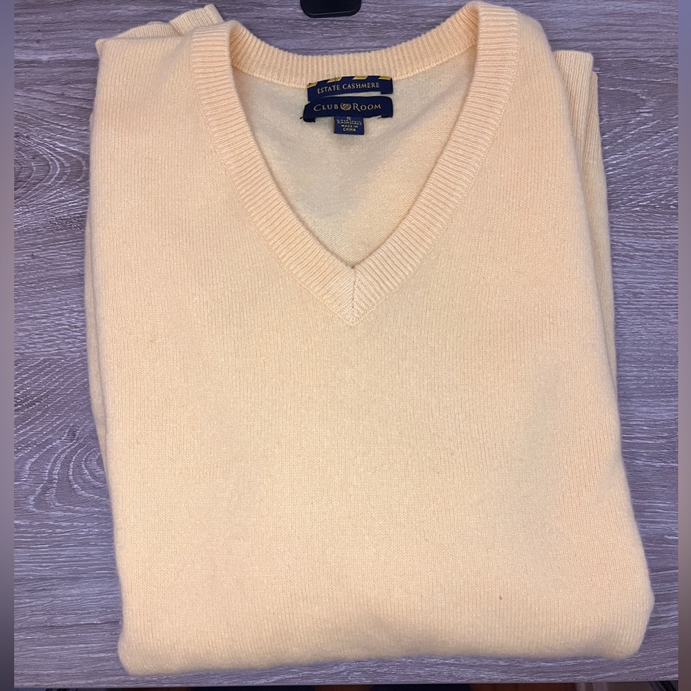 [VINTAGE] Butter Yellow 100% cashmere v-neck sweater | Size Small